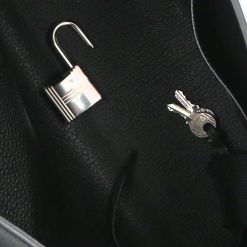 Hermes Kelly Messenger Togo Calfskin Shoulder Bag PM