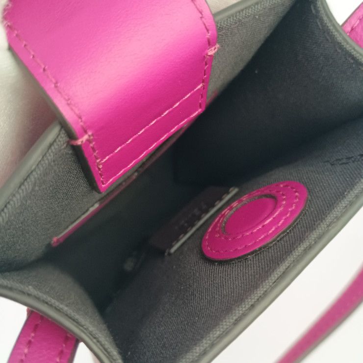 Fendi Shoulder Bag Graffiti Phone Pouch Pink Leather Smartphone Pochette Gold