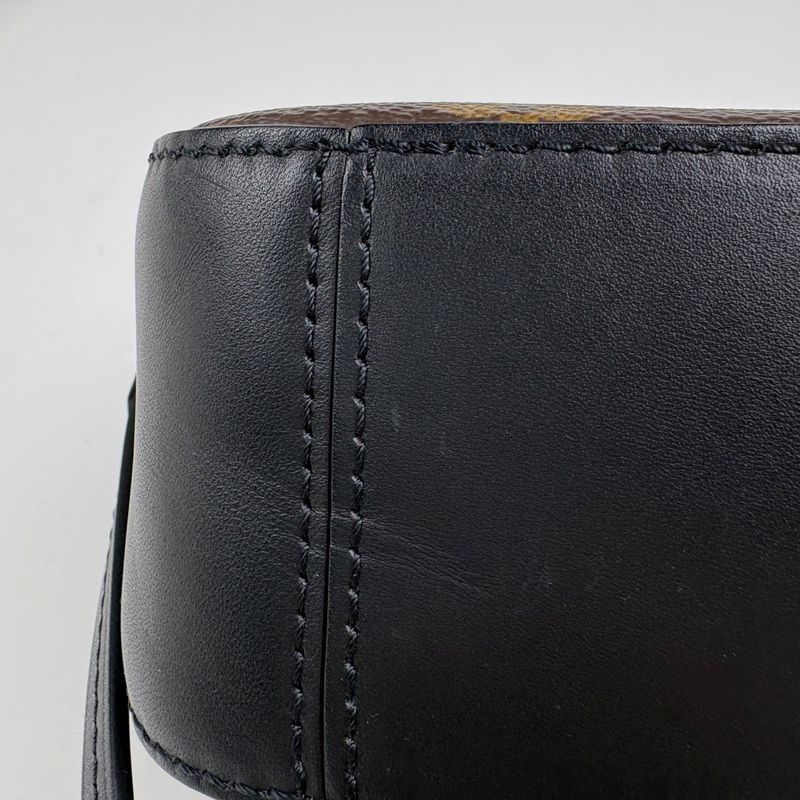 Louis Vuitton Saintonge Crossbody Shoulder Bag Monogram Brown Noir Black