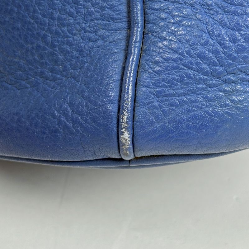 Hermes Manjoire PM Bucket Handbag