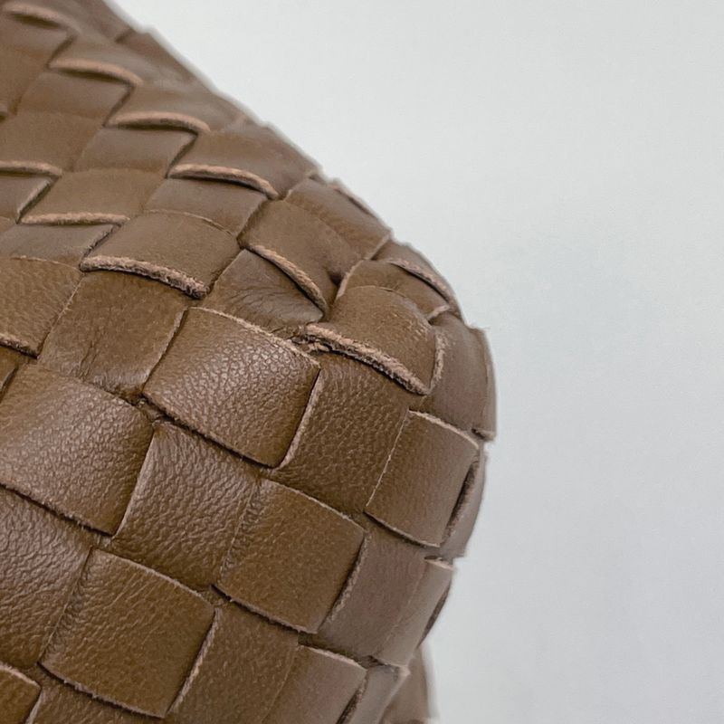 Bottega Veneta Intrecciato Shoulder Bag Leather Brown