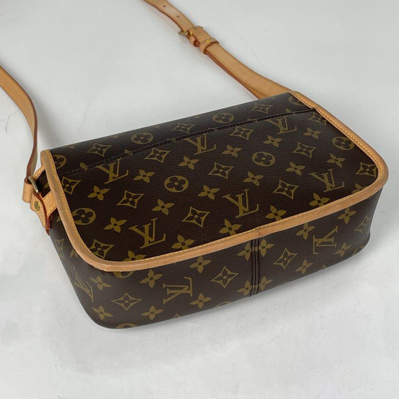 Louis Vuitton Sologne Crossbody Shoulder Bag Monogram Brown