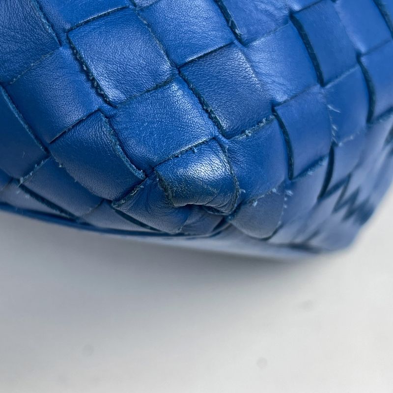 Bottega Veneta Intrecciato Tote Leather Blue