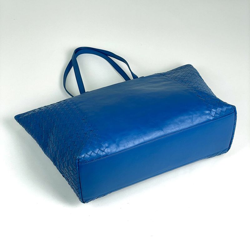 Bottega Veneta Intrecciato Tote Leather Blue