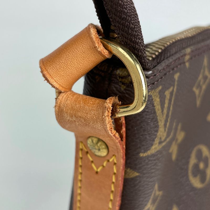 Louis Vuitton Amfar Three Shoulder Bag Monogram Brown