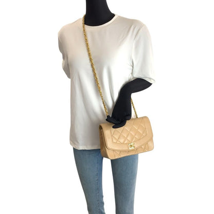 Chanel Vintage Diana Quilted Beige Gold Lambskin Chain Shoulder Bag