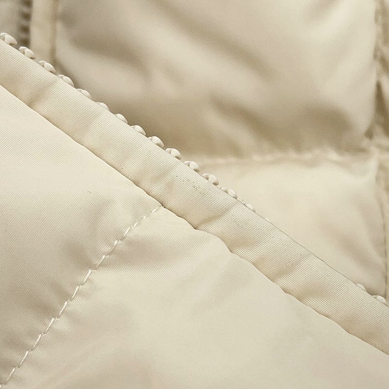 Moncler Mont Cles Down Jacket Avoce 00 White
