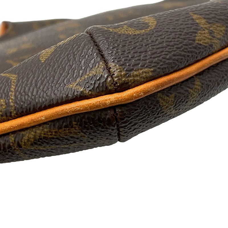 Louis Vuitton Shoulder Bag Monogram Musette Salsa Short