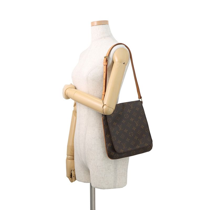 Louis Vuitton Shoulder Bag Monogram Musette Salsa Short