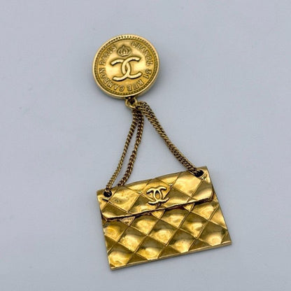 Chanel CC Logo Quilted Bag Brooch Gold Vintage