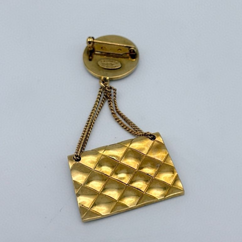 Chanel CC Logo Quilted Bag Brooch Gold Vintage