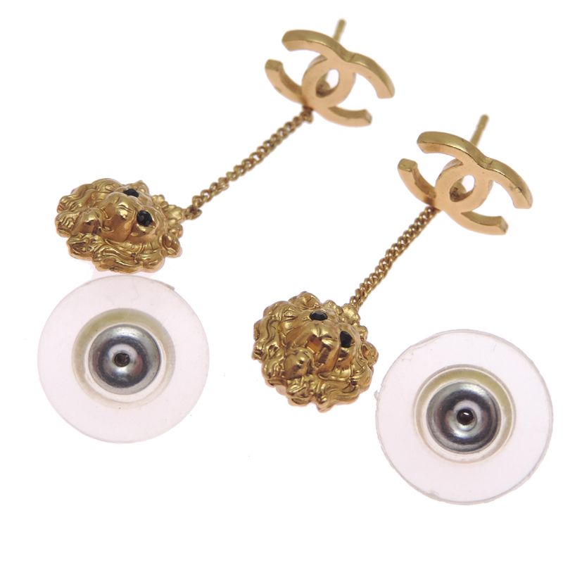 Chanel Earrings Ation, peeling