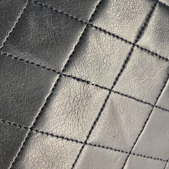 Chanel CC Logo Quilted Push Lock Lambskin Chain Shoulder Bag Navy