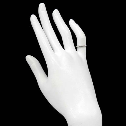 Van Cleef & Arpels Tendrement 47 Ring Width Pt Platinum