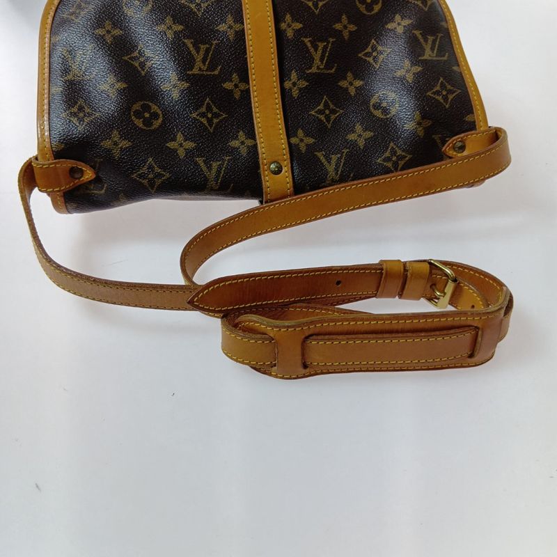 Louis Vuitton Monogram Saumur 30 Shoulder Bag Brown