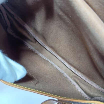Louis Vuitton Monogram Saumur 30 Shoulder Bag Brown