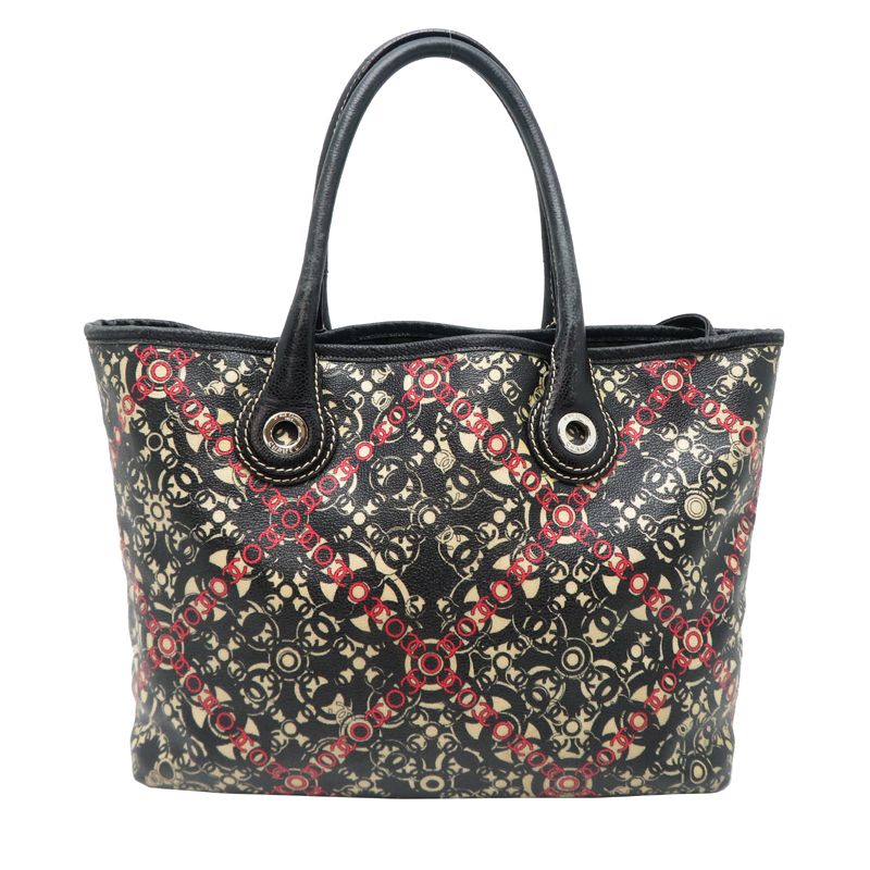 Chanel Tote Totes Black