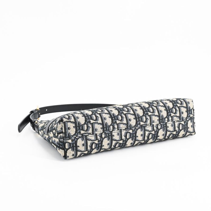 Dior Shoulder Bag 30 Montane Hobo