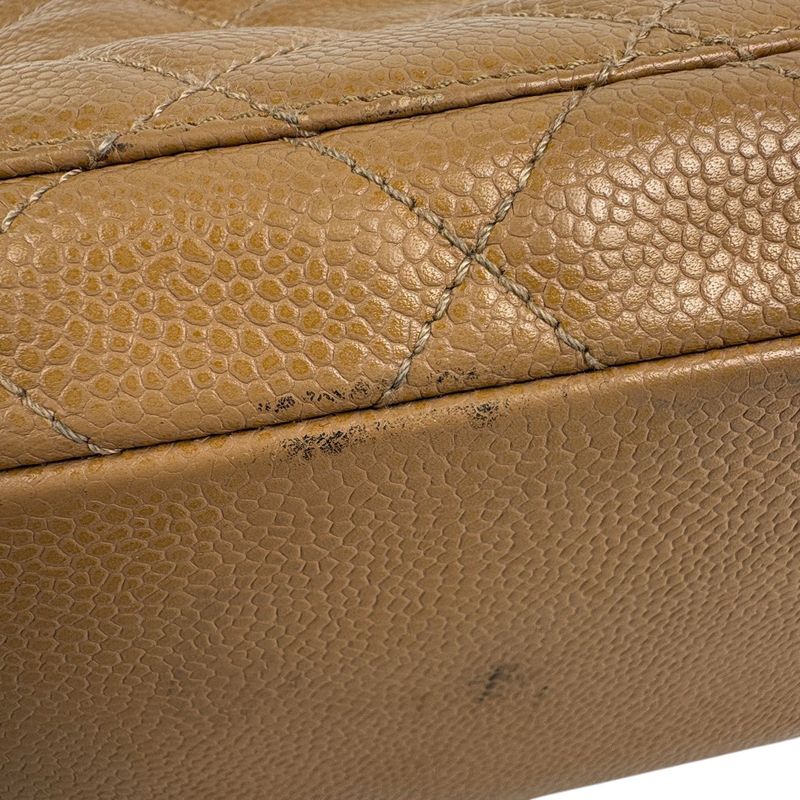 Chanel CC Logo Chain Shoulder Bag Quilted Bag Caviar Leather Beige