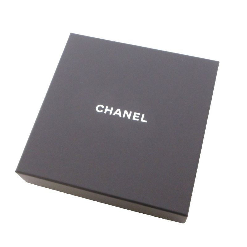 Chanel CC Logo Year's Gift Deer Motif Necklace Pendant Gold
