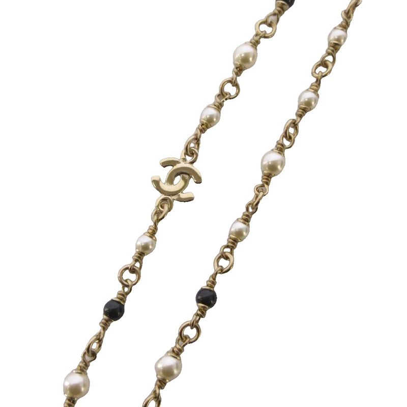 Chanel CC Logo Year's Gift Deer Motif Necklace Pendant Gold