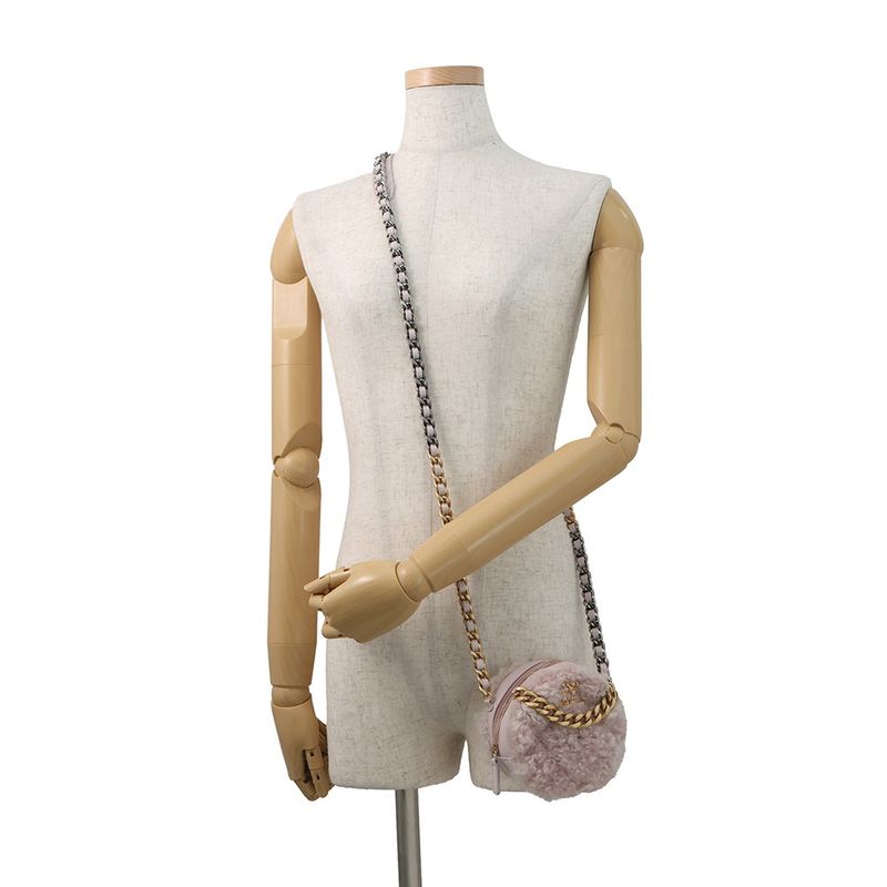 Chanel Chain Shoulder Bag 19 CC Logo