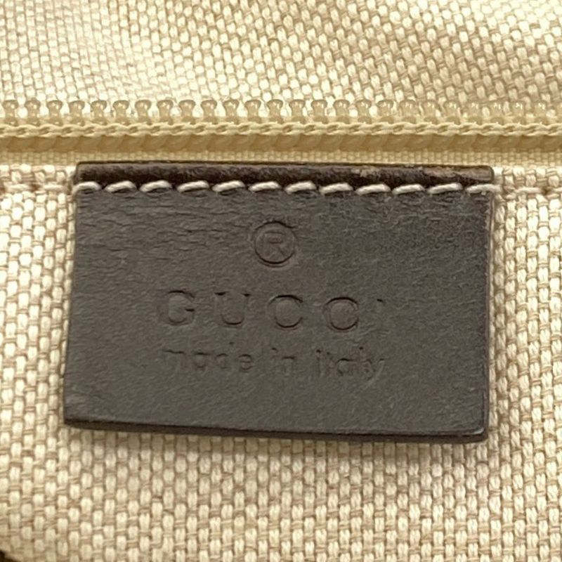 Gucci GG Supreme Shoulder Bag