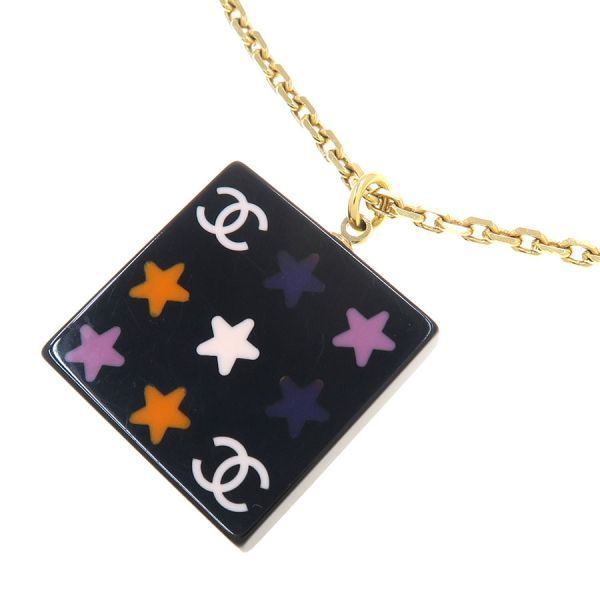 Chanel Necklace Gold