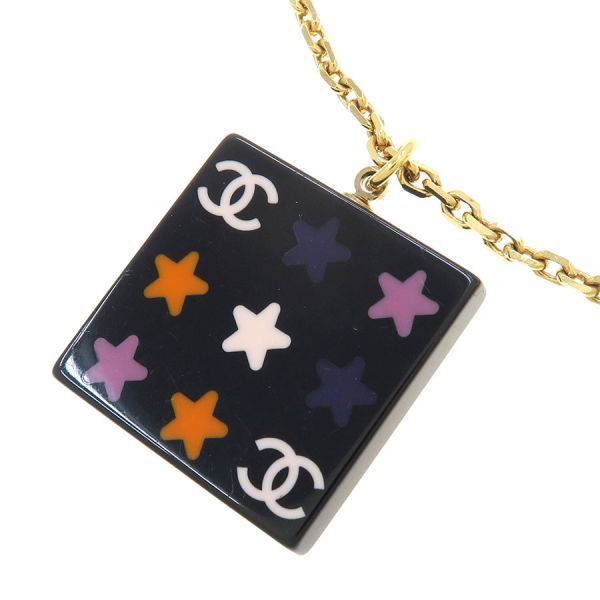 Chanel Necklace Gold
