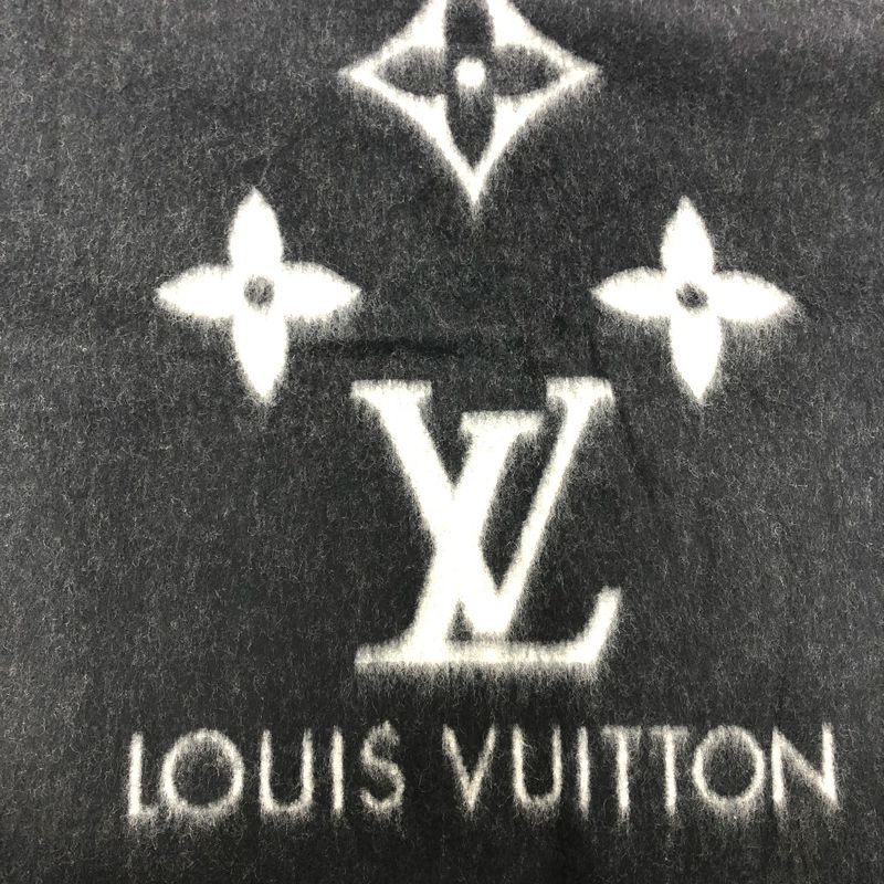 Louis Vuitton Scarf Monogram Reykjavik Cashmere Black