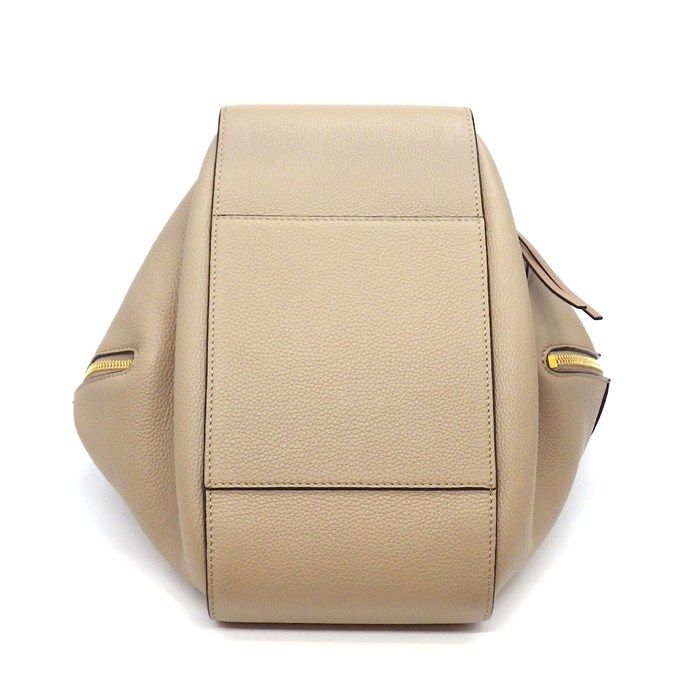 Loewe Shoulder Bag Hammock Small Sand Soft Grain Calf Gold
