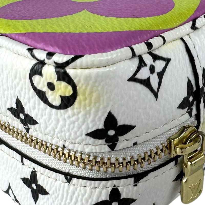 Louis Vuitton Pouch Monogram Giant Porte-Monnaie Cube