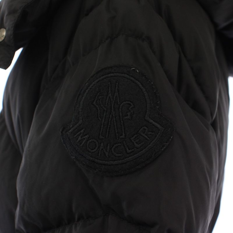 Moncler Aloes Giubbotto Down Jacket Outer Hood with Belt 0 Black YT