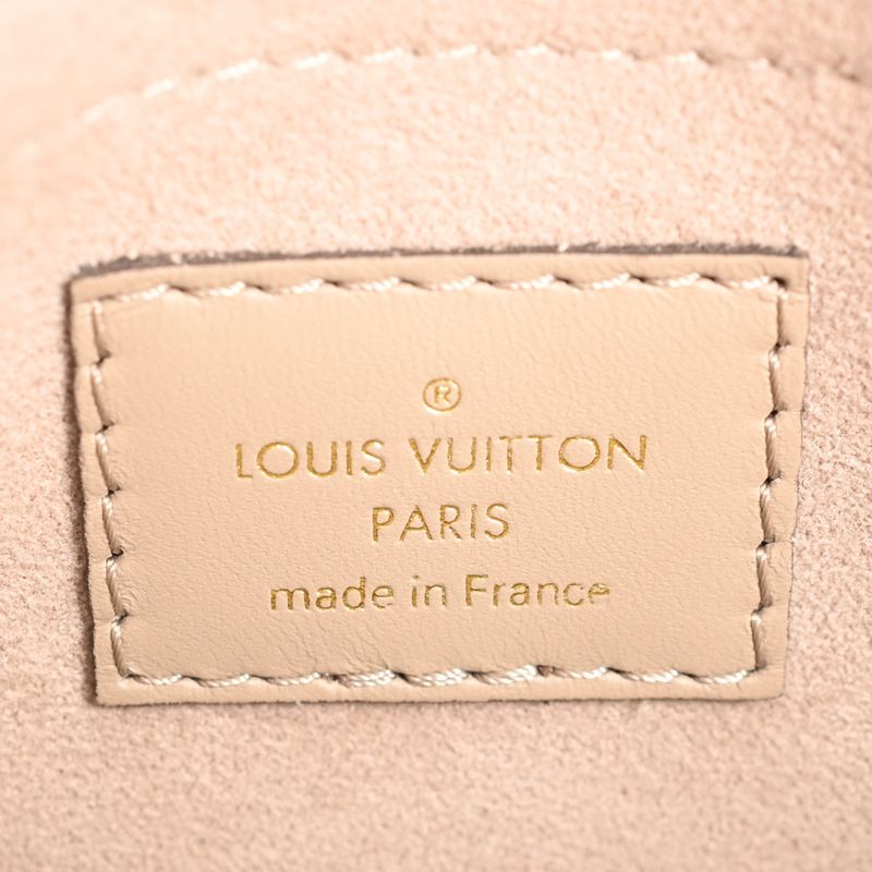 Louis Vuitton Handbag Montaigne BB