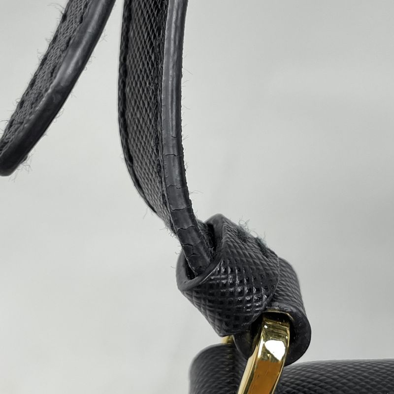 Prada Logo Shoulder Bag Saffiano Leather Nero