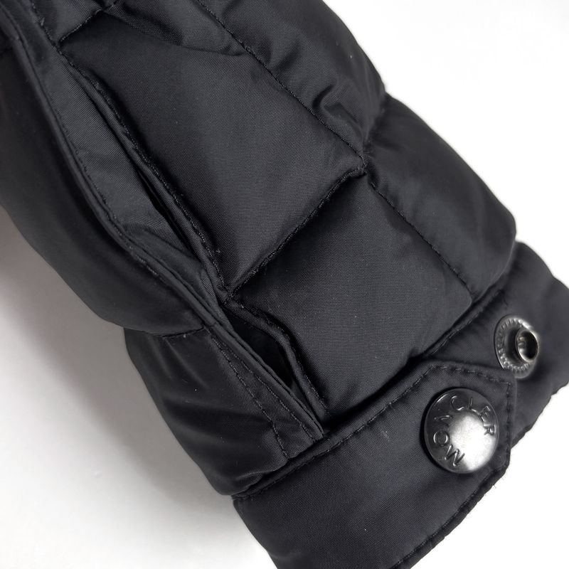 Moncler Logo Down Jacket Breitman Black