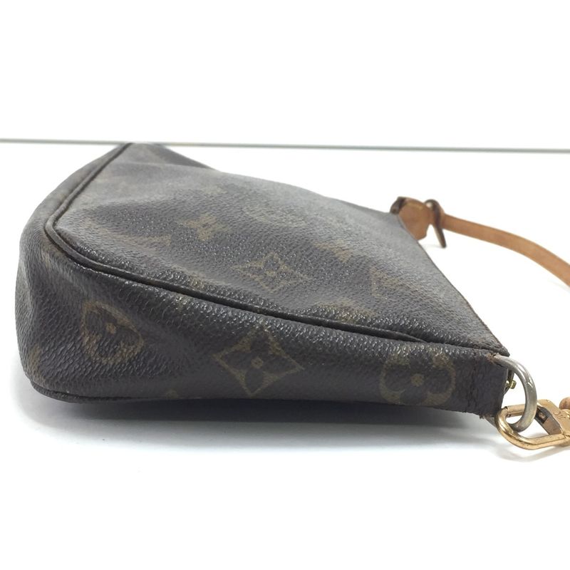 Louis Vuitton Pouch Fastener Tab Missing