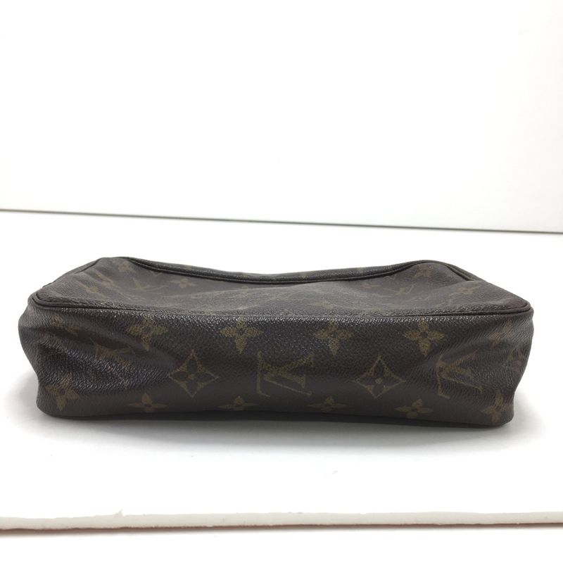 Louis Vuitton Cosmetic Pouch Monogram Trousse Toilet 2 Cannot Be Due to