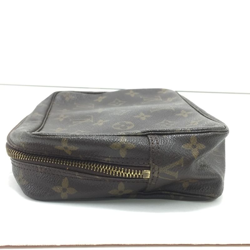 Louis Vuitton Cosmetic Pouch Monogram Trousse Toilet 2 Cannot Be Due to