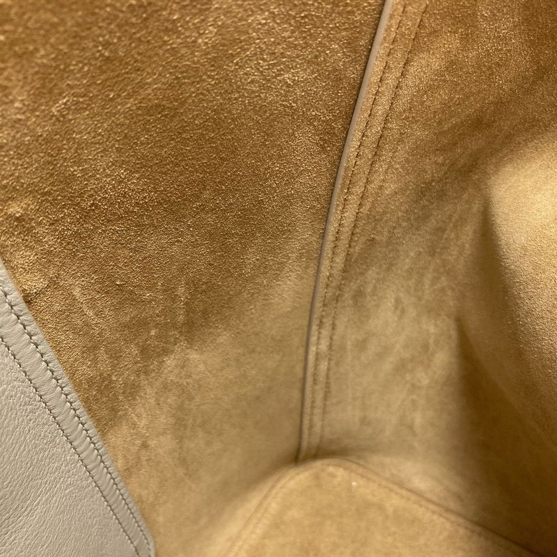 Loewe Pebble Bucket Bag Calf