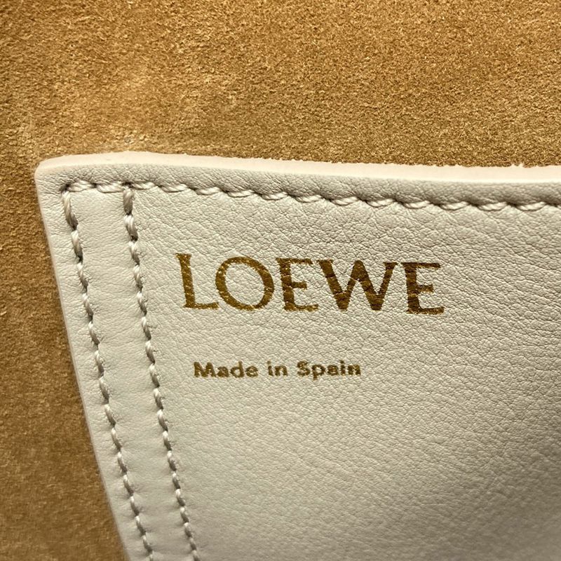 Loewe Pebble Bucket Bag Calf