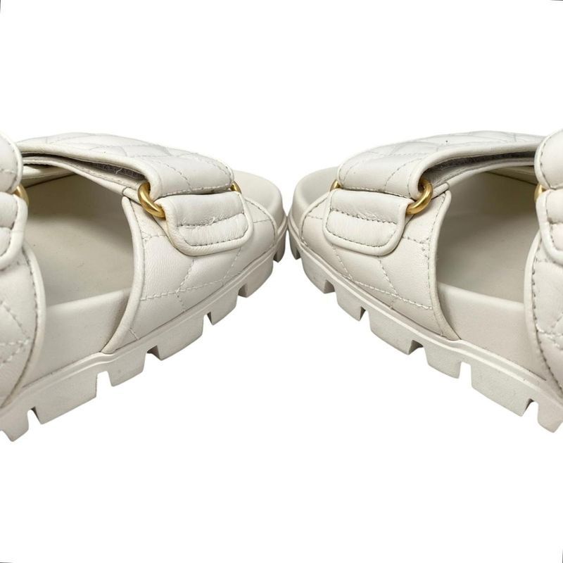 Miu Miu Miu Sandals Sporty Matelasse Leather 36.5 Metal Logo White Gold