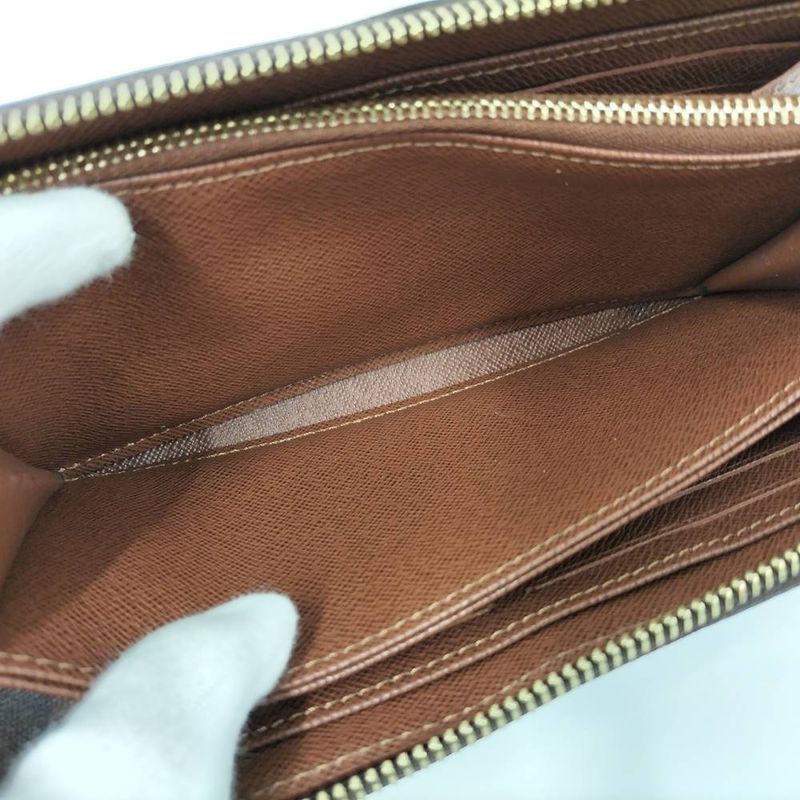 Louis Vuitton Zippy Wallet Monogram