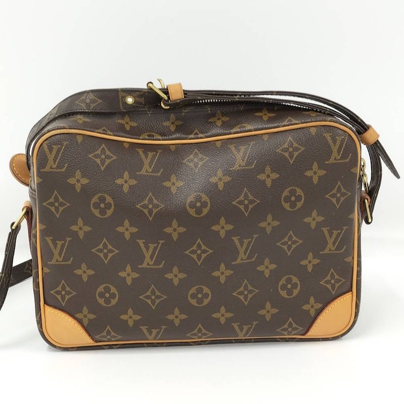 Louis Vuitton Nile GM Shoulder Bag Monogram
