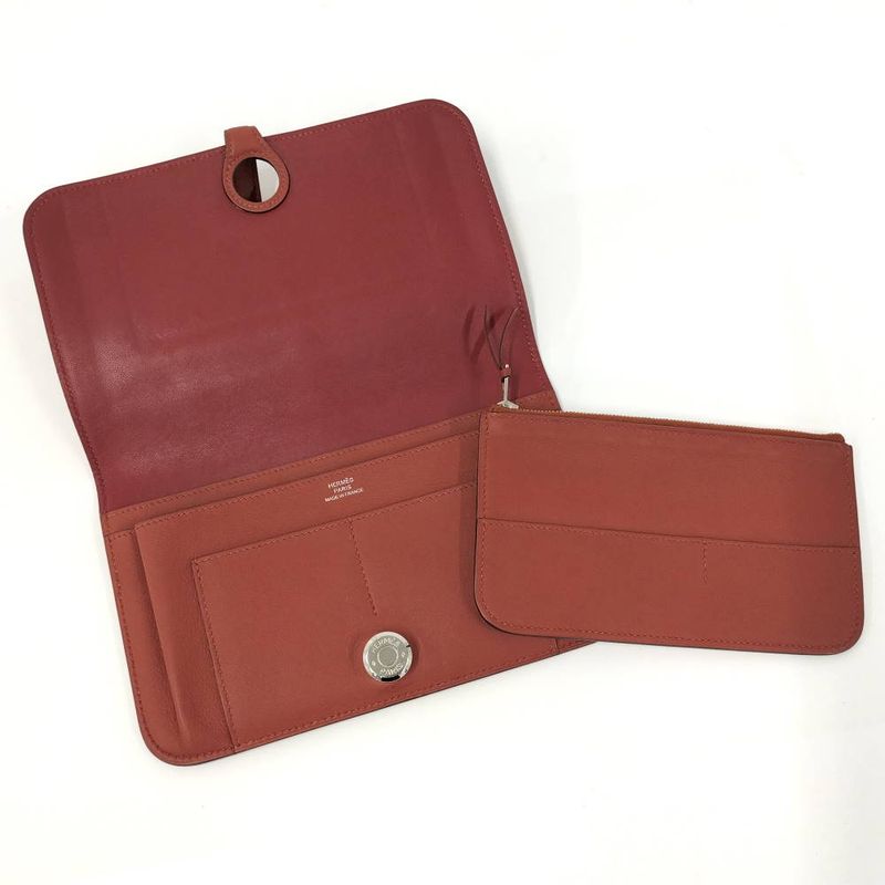 Hermes Dogon GM Bifold Wallet Leather Red
