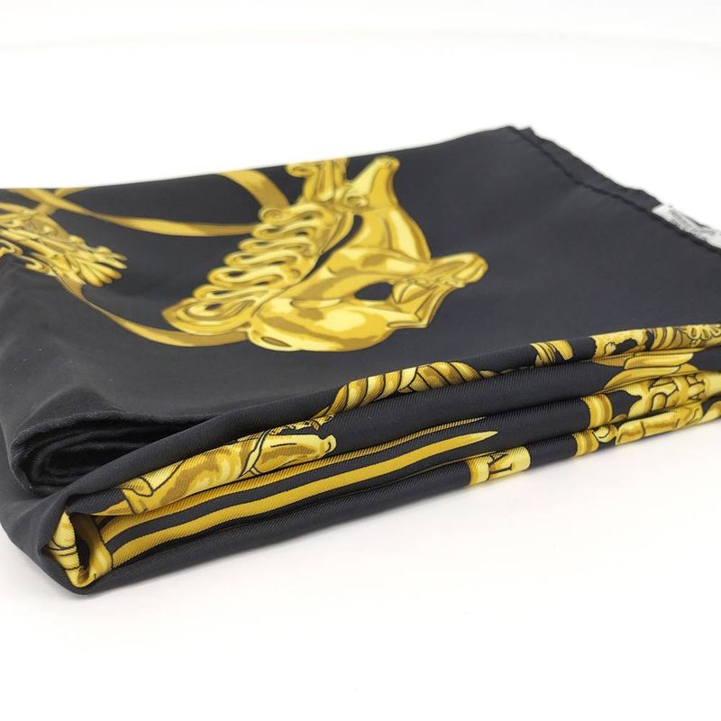 Hermes Carre 90 Scarf les Cavaliers D'or Golden Knight Silk