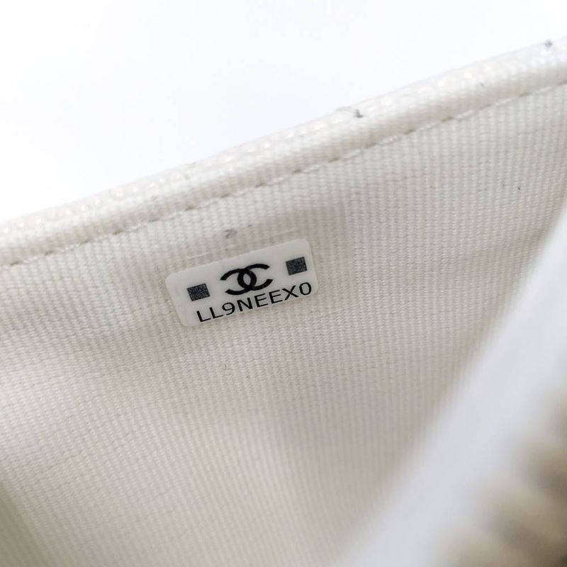 Chanel Fragment Case Caviar Leather White Silver Wallet