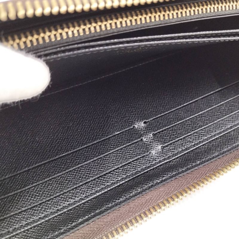 Louis Vuitton Zippy Wallet Zip Around Monogram Reverse