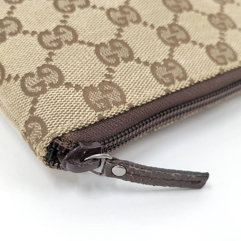 Gucci Makeup Pouch GG Canvas
