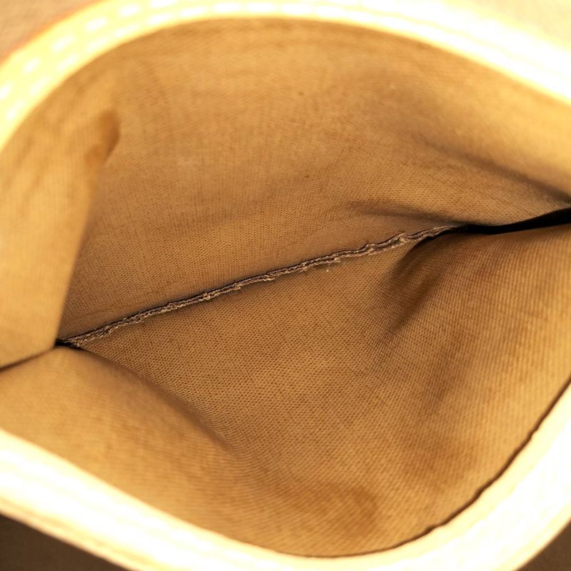 Louis Vuitton Speedy 40 Handbag Monogram